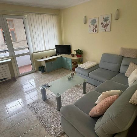 Apartment Maddie Teteven Luaran gambar